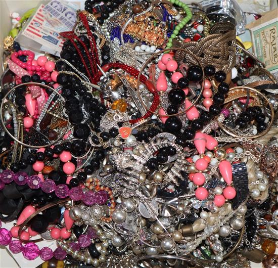 A large quantity of assorted costume jewellery.